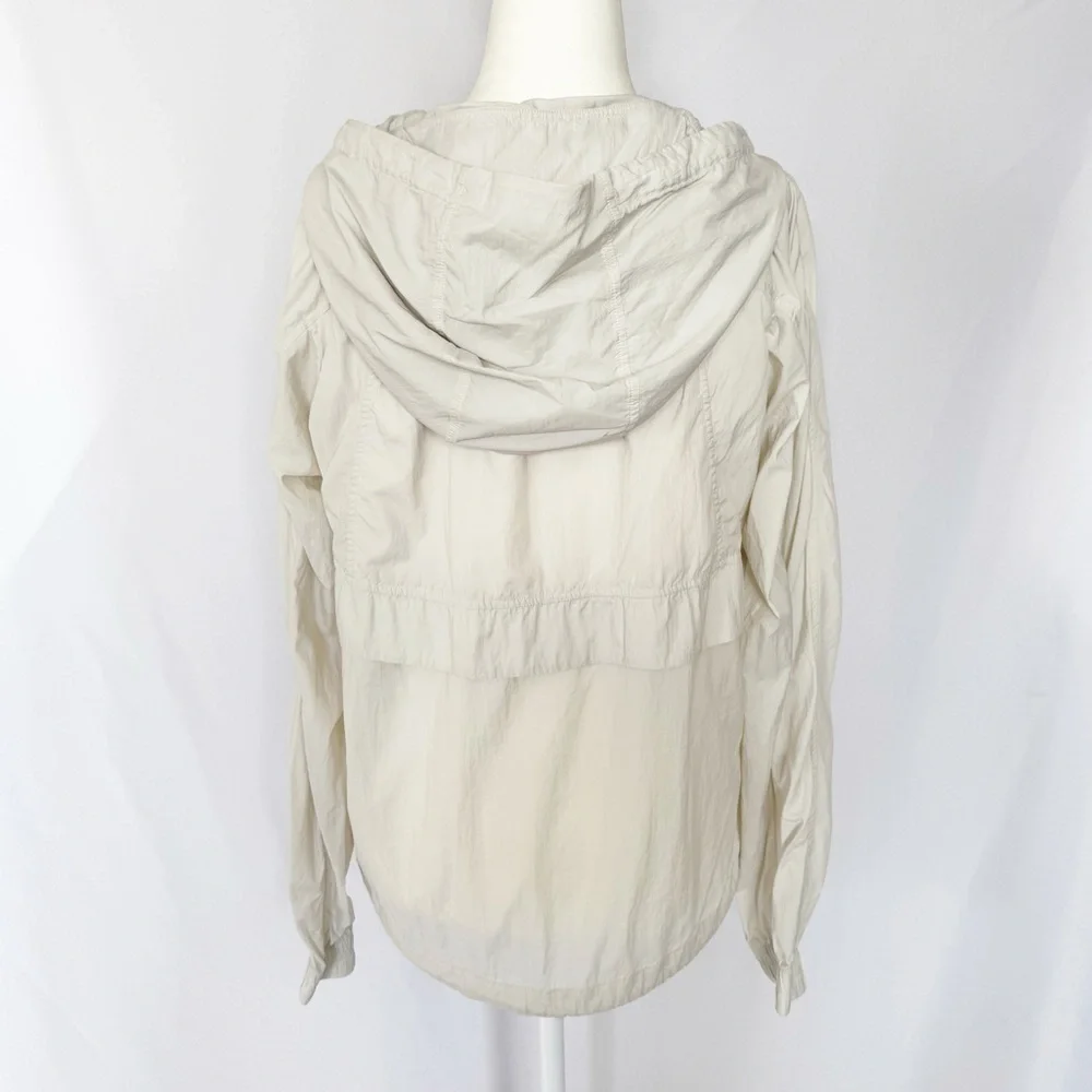 Lululemon Hood Lite Jacket 6 - Picture 4 of 8